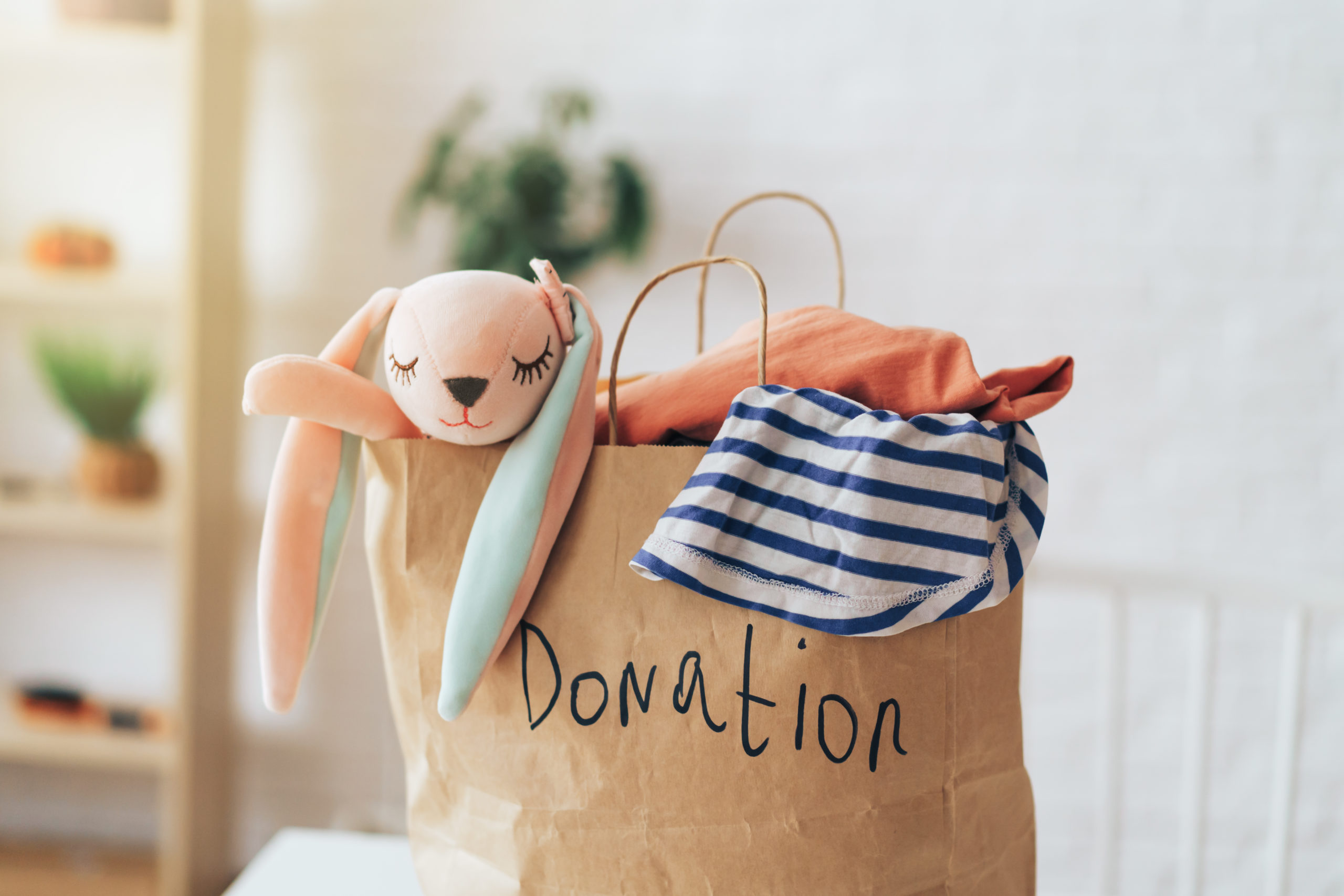 4 Advantages of Donating Unwanted Items Before Moving